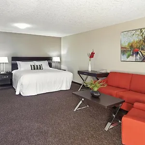 Royal 2*, Edmonton Canadá